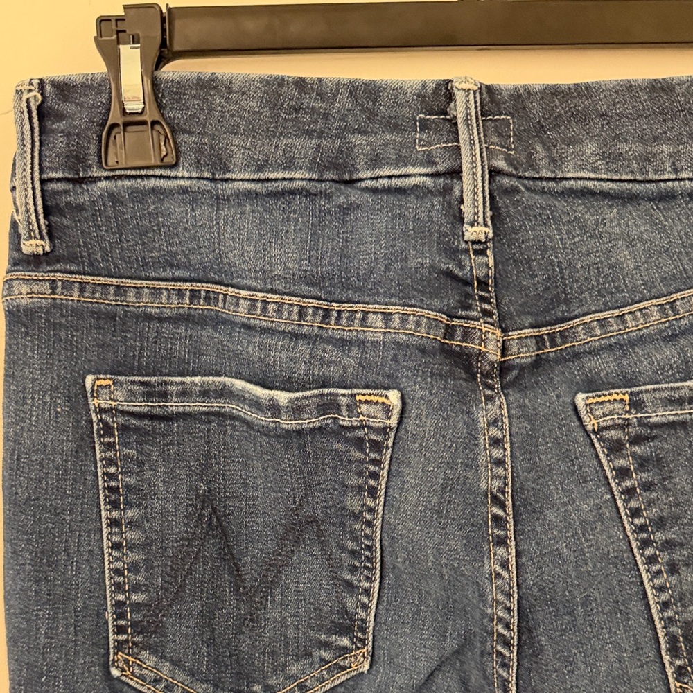 MOTHER High‎ Waisted Looker Ankle Fray Jeans  Distressed Size 27 close to edge - Picture 5 of 8